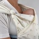 כפתור תואם למנשא לפנים גלויות